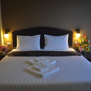 Standard Zimmer mit Kingsize-Bett